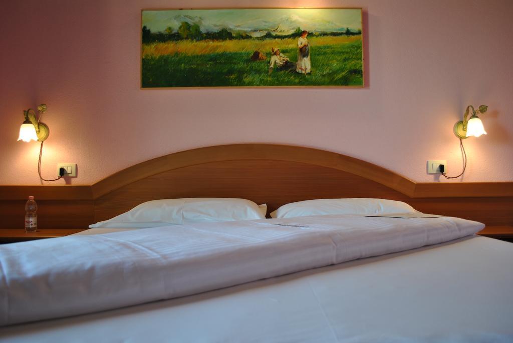 Fondo Brugarolo Villa Busnago Bagian luar foto